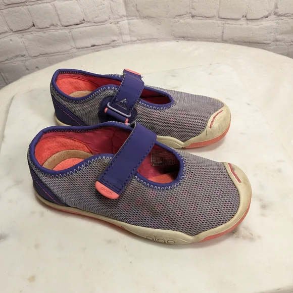 PLAE Chloe Passion Flower Sneaker Flex Sole Toe Guard Youth 11 Euro 28 - Picture 3 of 8